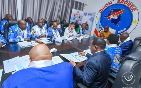 Une nouvelle &egrave;re pour l&rsquo;Union Sacr&eacute;e : Tshisekedi enclenche la refondation politique